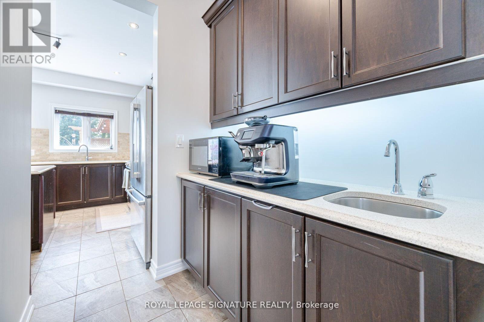 349 Shipway Avenue, Clarington (Newcastle), Ontario  L1B 0C1 - Photo 10 - E12333544
