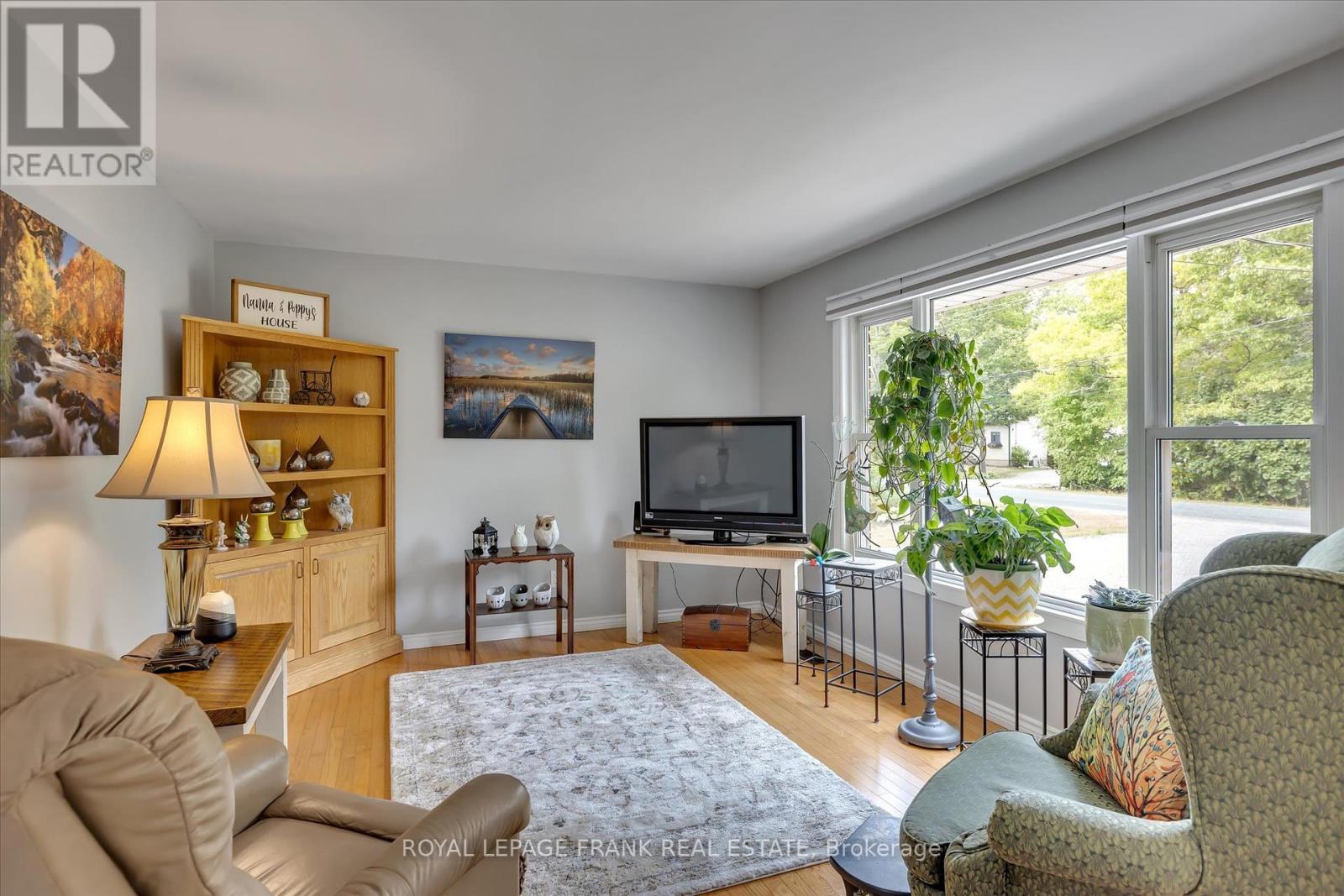 419 South Beach Road, Douro-Dummer, Ontario  K0L 2H0 - Photo 15 - X12333780