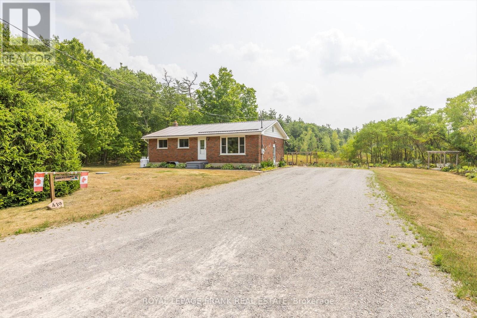 419 South Beach Road, Douro-Dummer, Ontario  K0L 2H0 - Photo 2 - X12333780