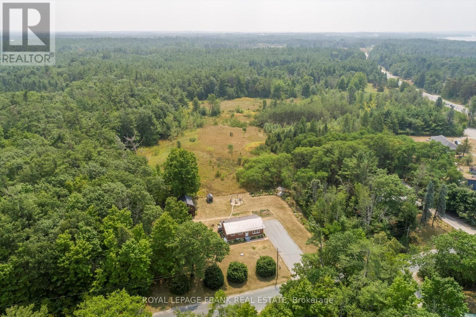 419 South Beach Road, Douro-Dummer, Ontario  K0L 2H0 - Photo 5 - X12333780