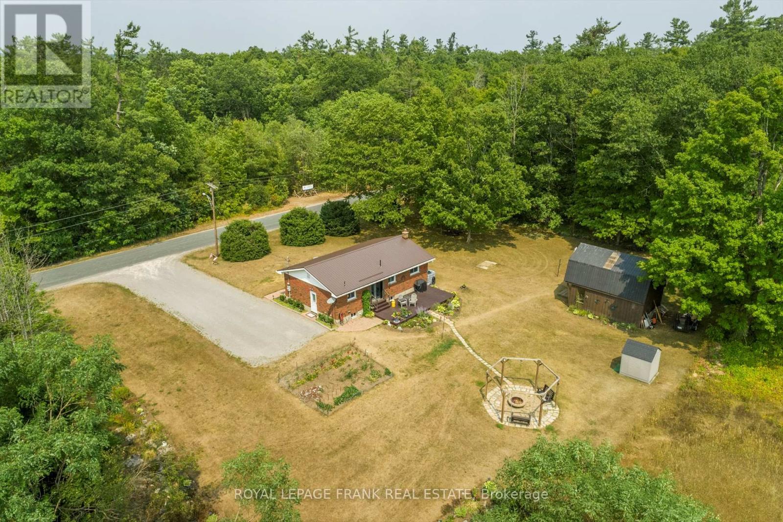 419 South Beach Road, Douro-Dummer, Ontario  K0L 2H0 - Photo 7 - X12333780