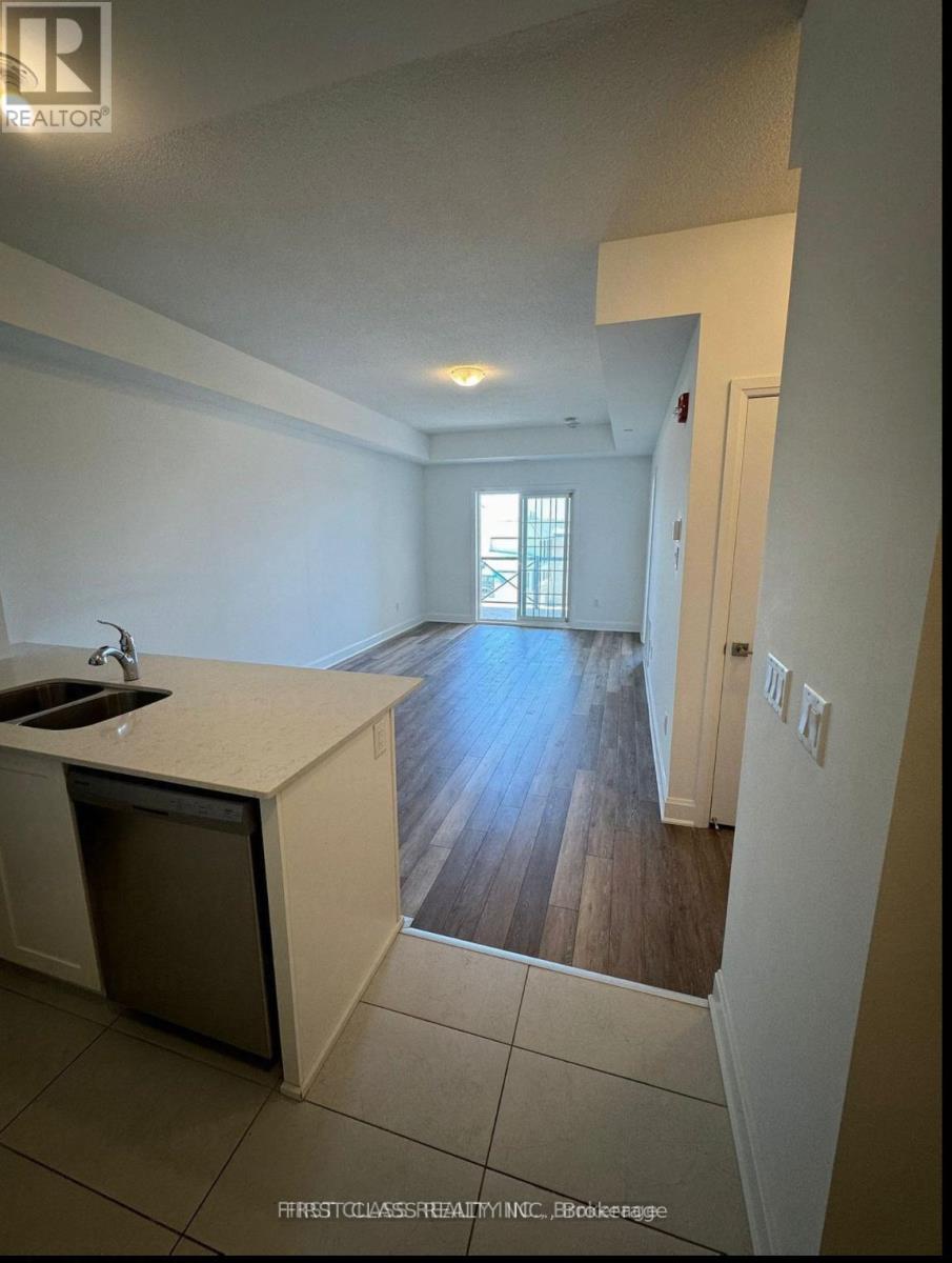 408 - 50 Lakebreeze Drive S, Clarington (Newcastle), Ontario  L1B 0V9 - Photo 2 - E12333646
