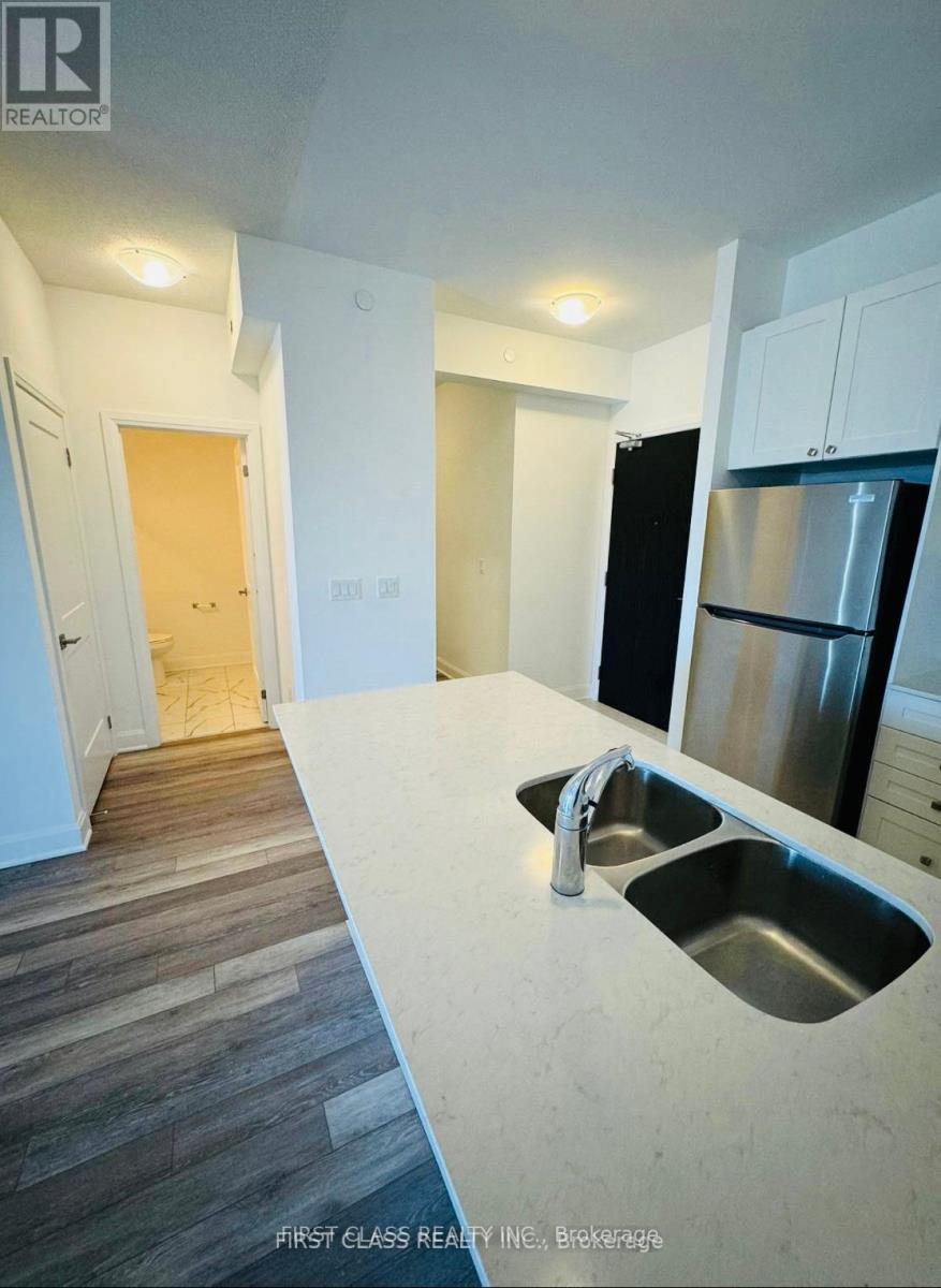 408 - 50 Lakebreeze Drive S, Clarington (Newcastle), Ontario  L1B 0V9 - Photo 3 - E12333646