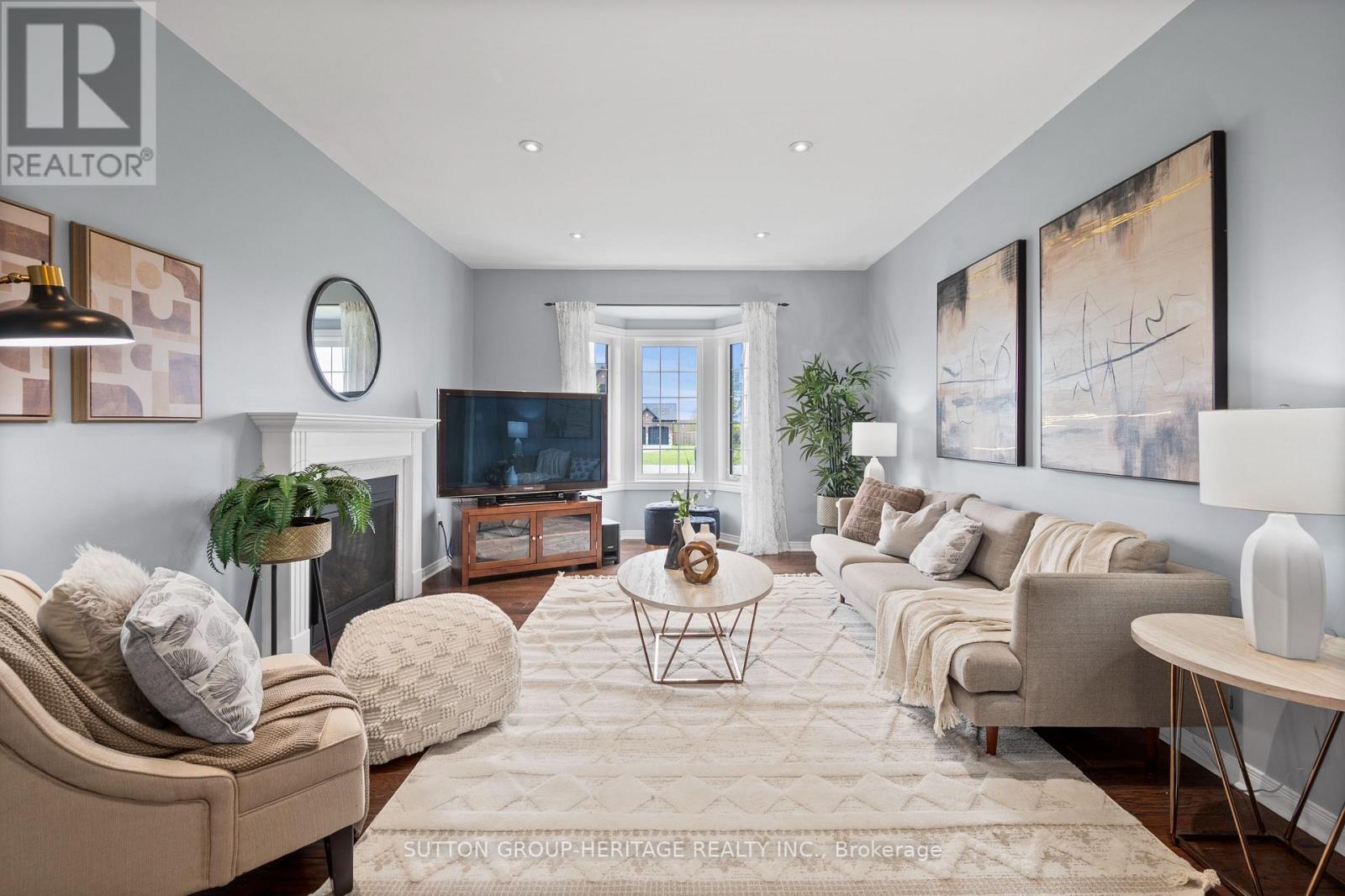 61 Songbird Crescent, Kawartha Lakes (Ops), Ontario  K9V 0A9 - Photo 9 - X12333896