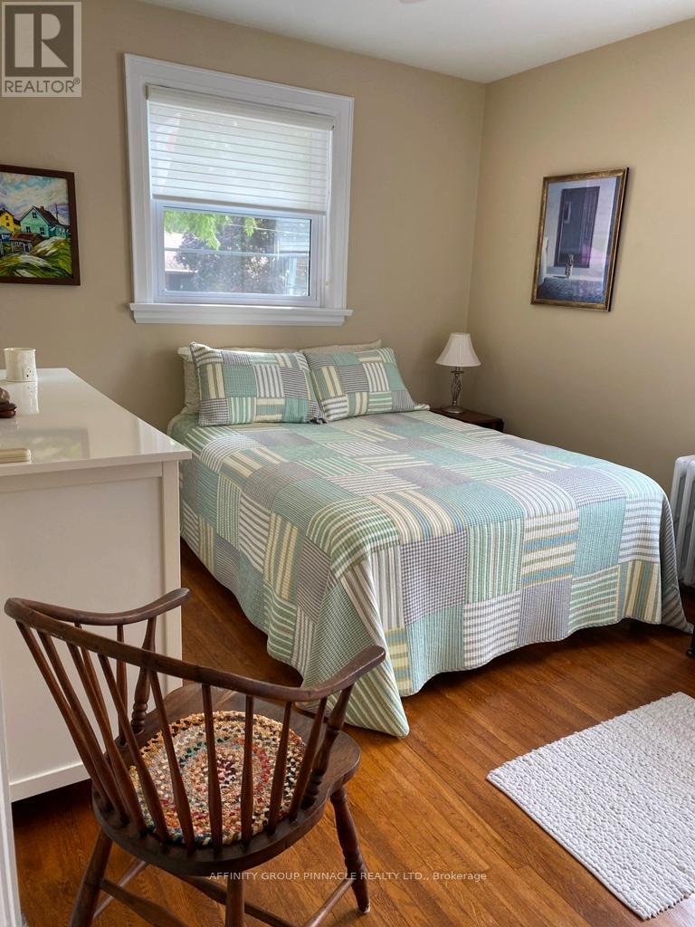29 Adelaide Street S, Kawartha Lakes (Lindsay), Ontario  K9V 3J6 - Photo 11 - X12334010