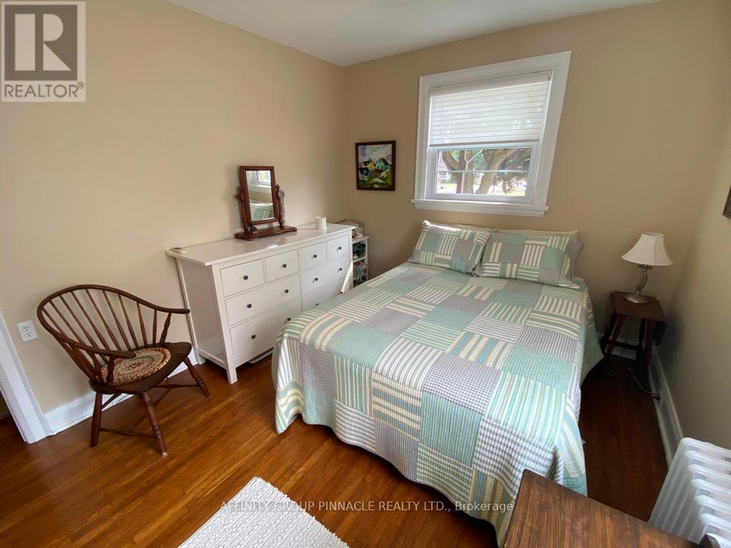 29 Adelaide Street S, Kawartha Lakes (Lindsay), Ontario  K9V 3J6 - Photo 12 - X12334010