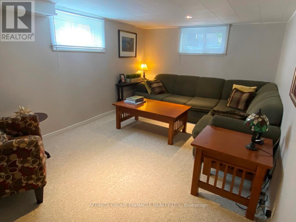 29 Adelaide Street S, Kawartha Lakes (Lindsay), Ontario  K9V 3J6 - Photo 33 - X12334010