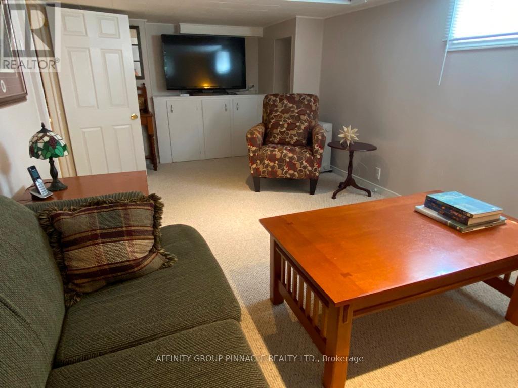 29 Adelaide Street S, Kawartha Lakes (Lindsay), Ontario  K9V 3J6 - Photo 35 - X12334010