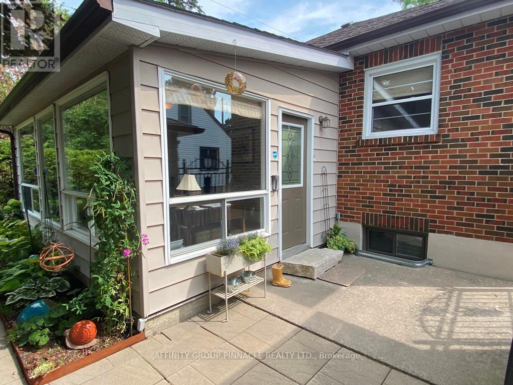 29 Adelaide Street S, Kawartha Lakes (Lindsay), Ontario  K9V 3J6 - Photo 37 - X12334010