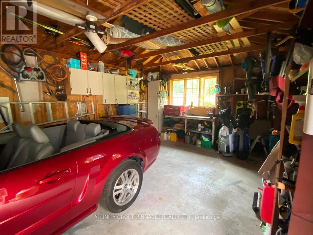 29 Adelaide Street S, Kawartha Lakes (Lindsay), Ontario  K9V 3J6 - Photo 46 - X12334010