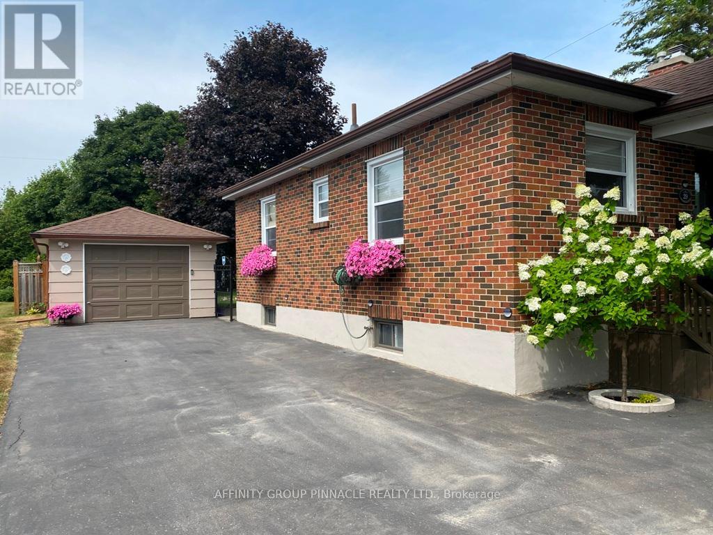 29 Adelaide Street S, Kawartha Lakes (Lindsay), Ontario  K9V 3J6 - Photo 48 - X12334010