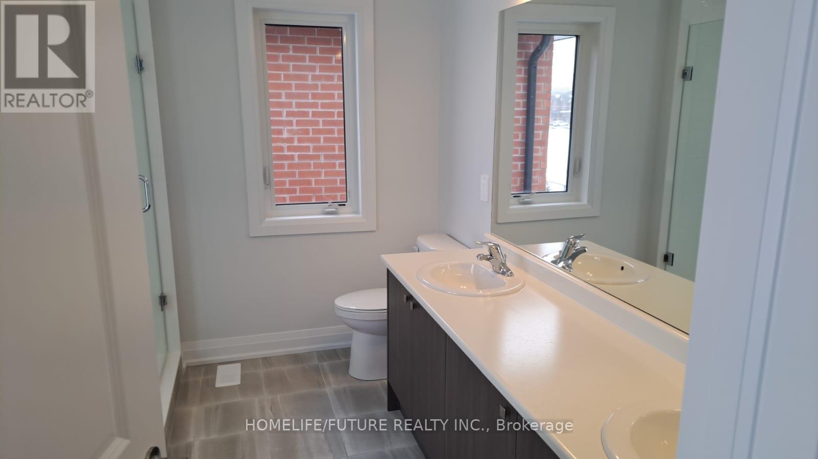 45 Walters Street, Kawartha Lakes (Lindsay), Ontario  K9V 0S2 - Photo 10 - X12334427