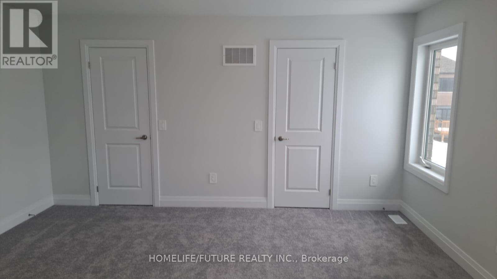 45 Walters Street, Kawartha Lakes (Lindsay), Ontario  K9V 0S2 - Photo 14 - X12334427