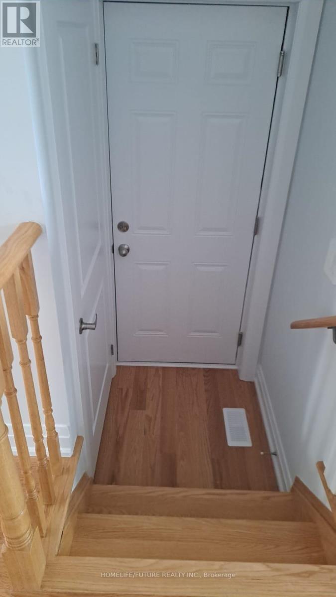 45 Walters Street, Kawartha Lakes (Lindsay), Ontario  K9V 0S2 - Photo 16 - X12334427