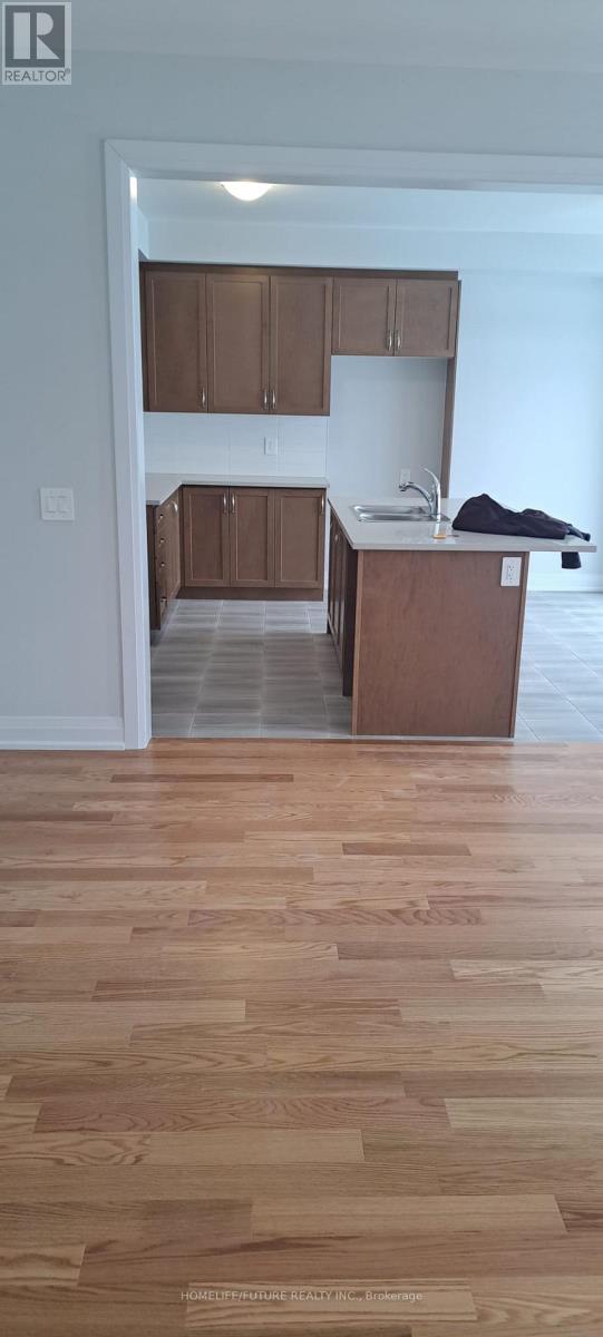 45 Walters Street, Kawartha Lakes (Lindsay), Ontario  K9V 0S2 - Photo 18 - X12334427
