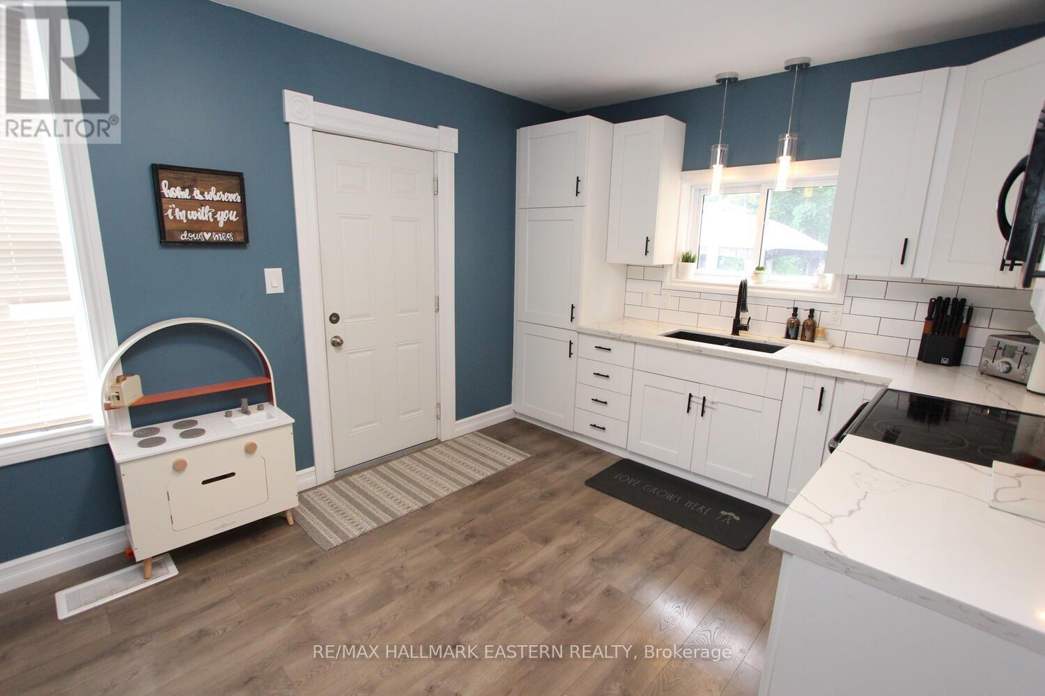 4 King Street W, Havelock-Belmont-Methuen (Havelock), Ontario  K0L 1Z0 - Photo 7 - X12334981