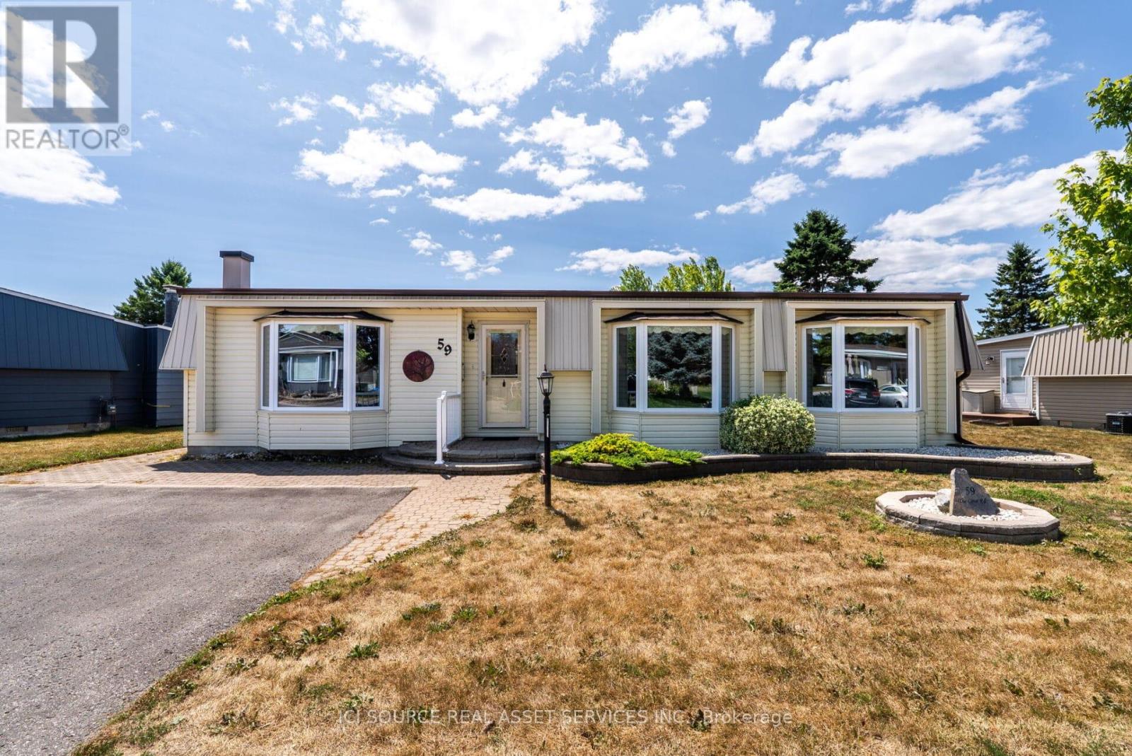 59 The Cove Road, Clarington (Bowmanville), Ontario  L1B 1B2 - Photo 2 - E12335021