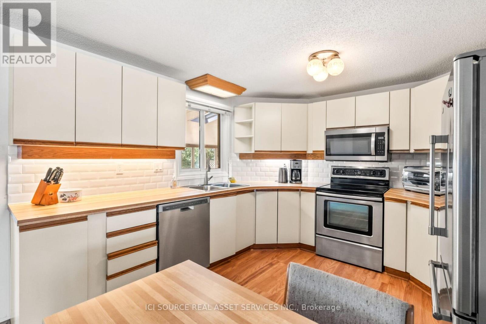 59 The Cove Road, Clarington (Bowmanville), Ontario  L1B 1B2 - Photo 8 - E12335021