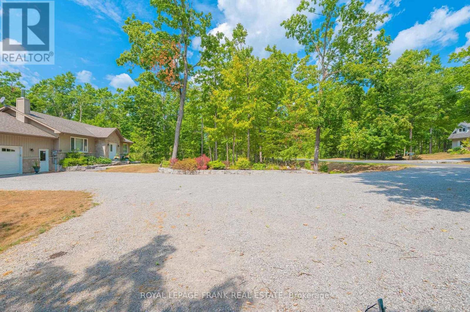 143 Forestview Drive, Trent Lakes, Ontario  K0L 1J0 - Photo 3 - X12335347