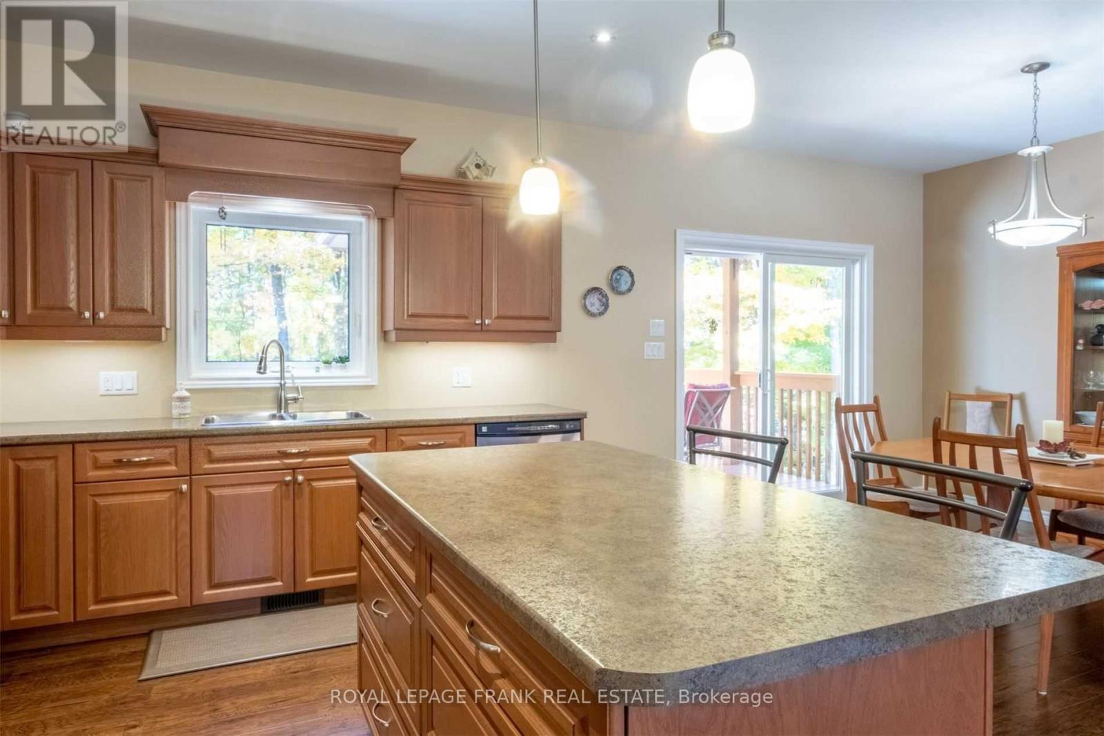 143 Forestview Drive, Trent Lakes, Ontario  K0L 1J0 - Photo 9 - X12335347