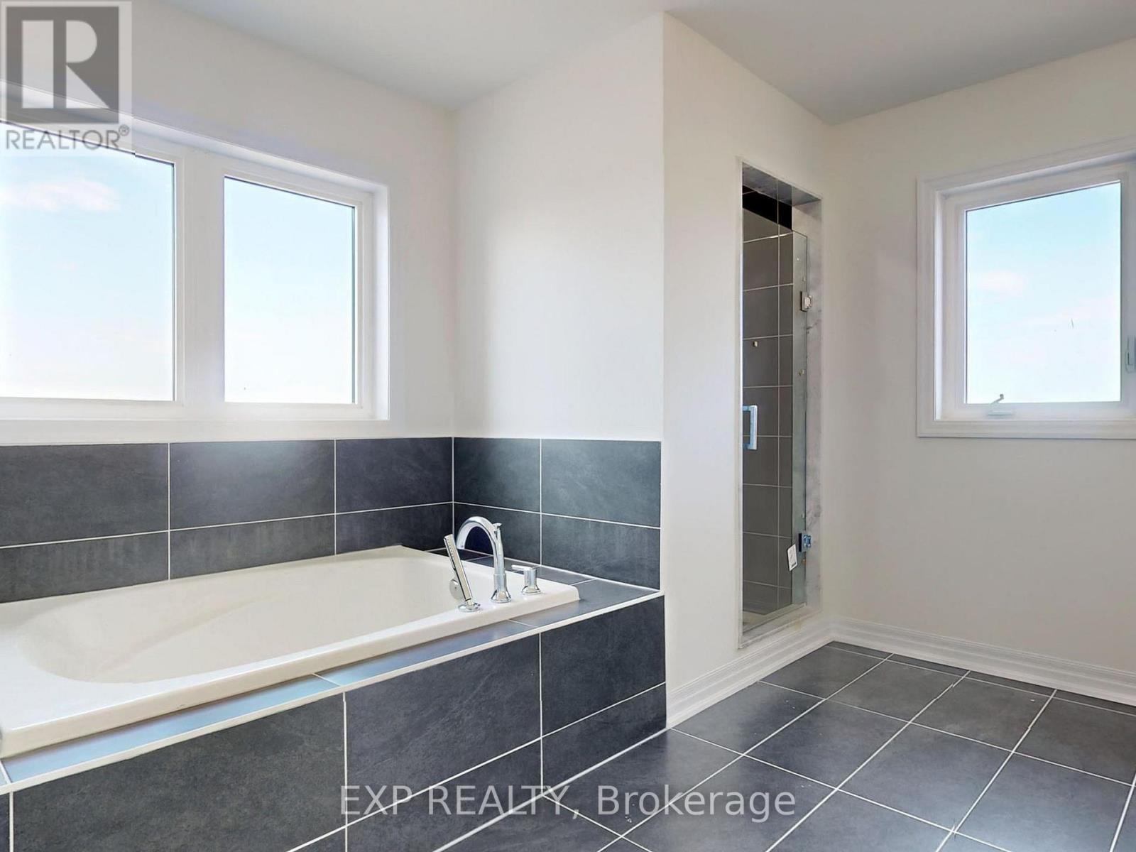 110 Belmont Drive, Clarington (Newcastle), Ontario  L1B 1G9 - Photo 37 - E12335384