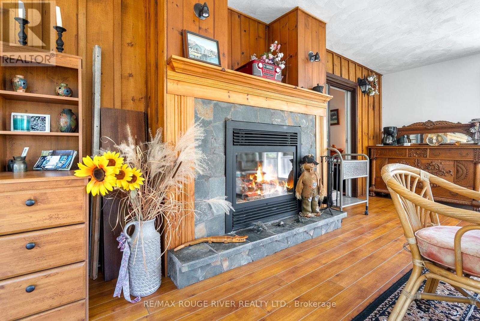 810 Canal Road, Douro-Dummer, Ontario  K9L 1A1 - Photo 18 - X12335904