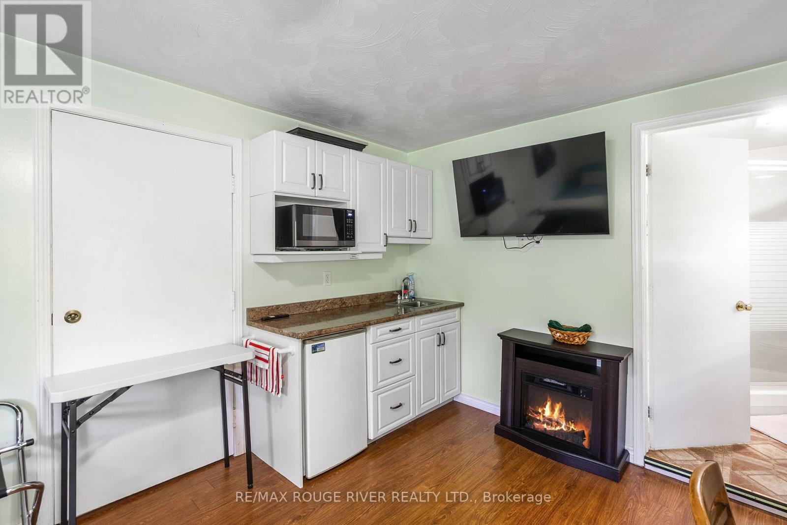810 Canal Road, Douro-Dummer, Ontario  K9L 1A1 - Photo 35 - X12335904