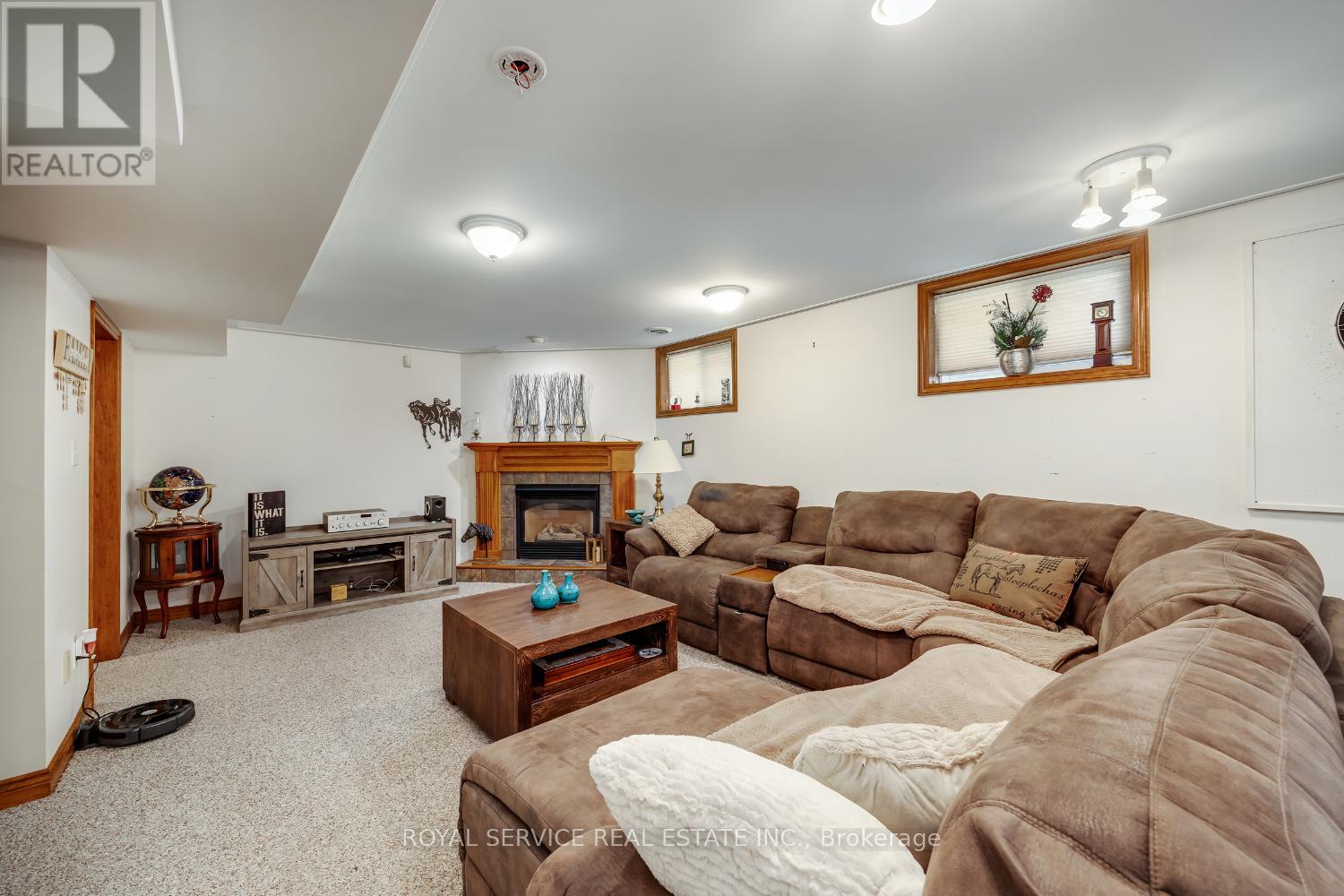 1664 Waddell Avenue, Peterborough West (South), Ontario  K9K 2G8 - Photo 28 - X12336392