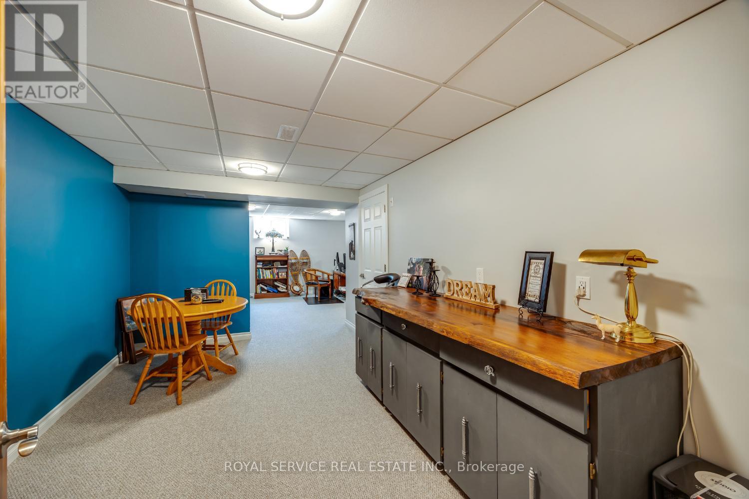 1664 Waddell Avenue, Peterborough West (South), Ontario  K9K 2G8 - Photo 29 - X12336392