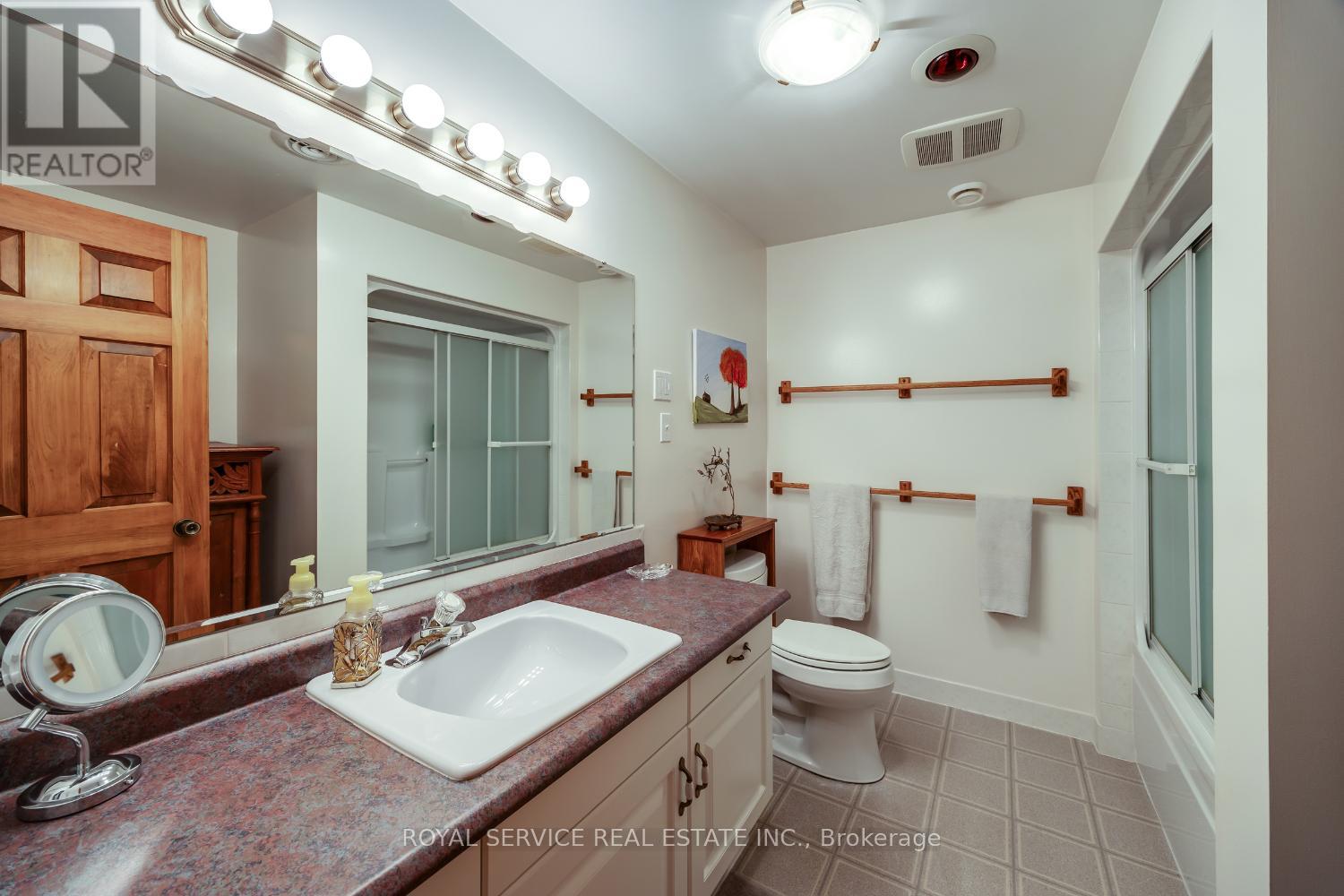 1664 Waddell Avenue, Peterborough West (South), Ontario  K9K 2G8 - Photo 31 - X12336392