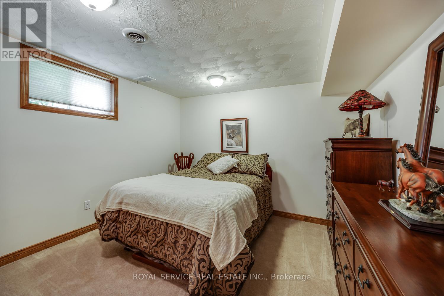 1664 Waddell Avenue, Peterborough West (South), Ontario  K9K 2G8 - Photo 32 - X12336392