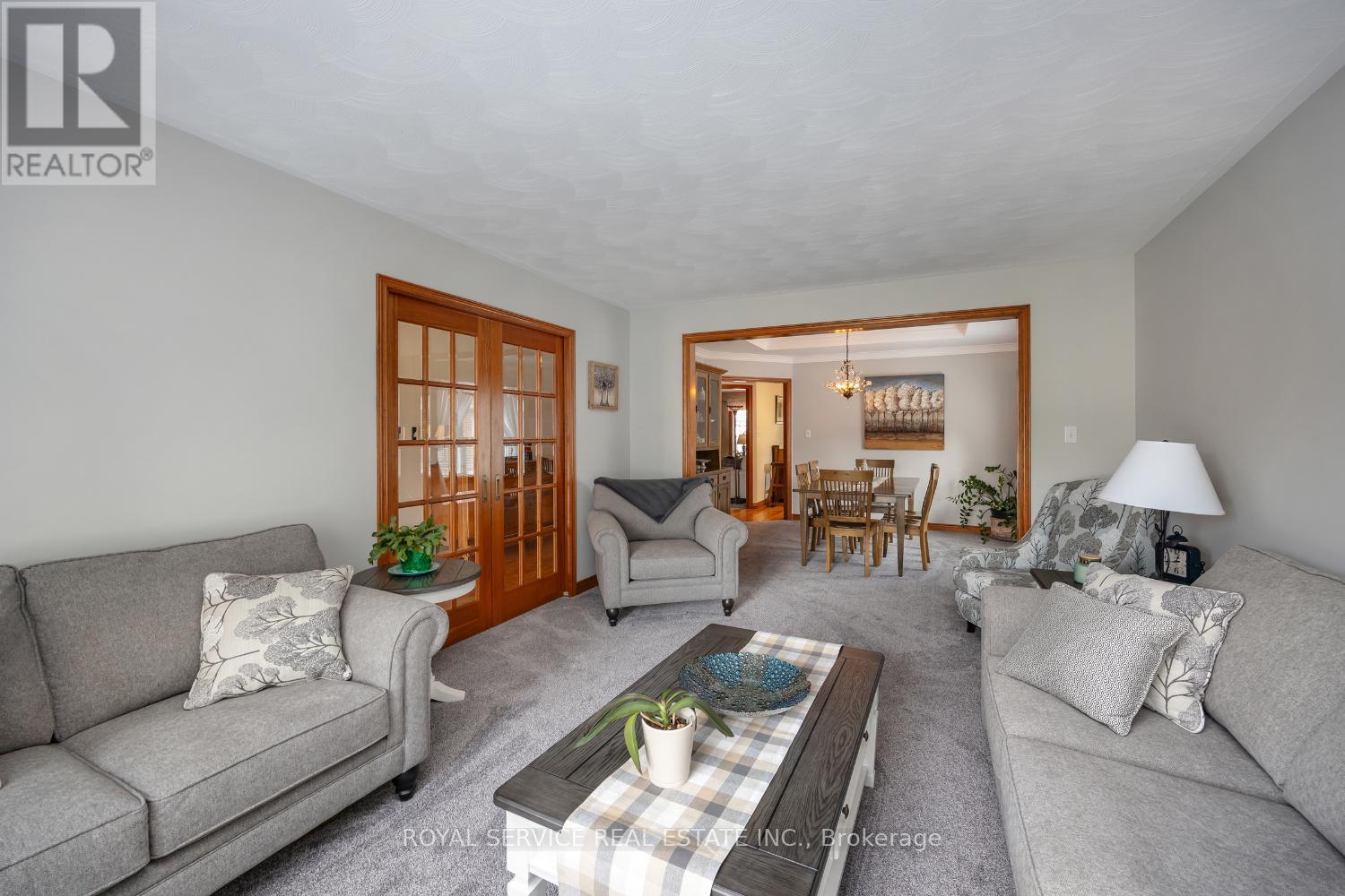 1664 Waddell Avenue, Peterborough West (South), Ontario  K9K 2G8 - Photo 5 - X12336392
