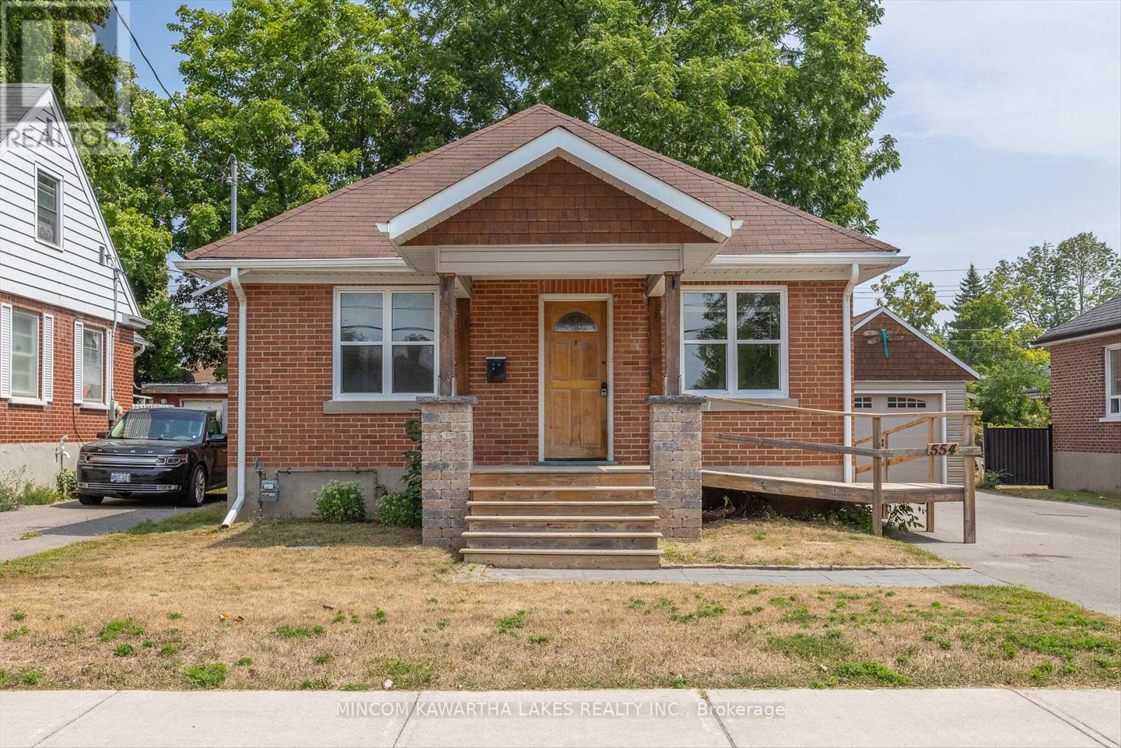 554 Monaghan Road, Peterborough South (West), Ontario  K9J 5H7 - Photo 1 - X12336898