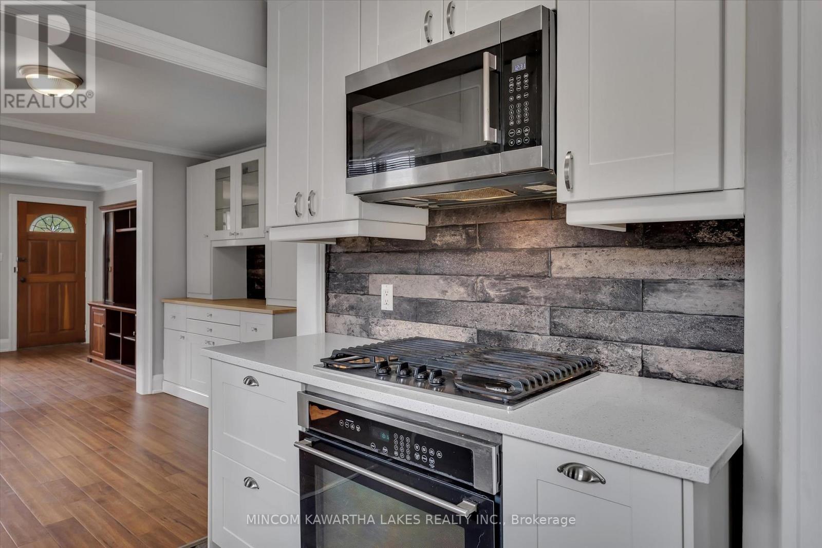 554 Monaghan Road, Peterborough South (West), Ontario  K9J 5H7 - Photo 13 - X12336898
