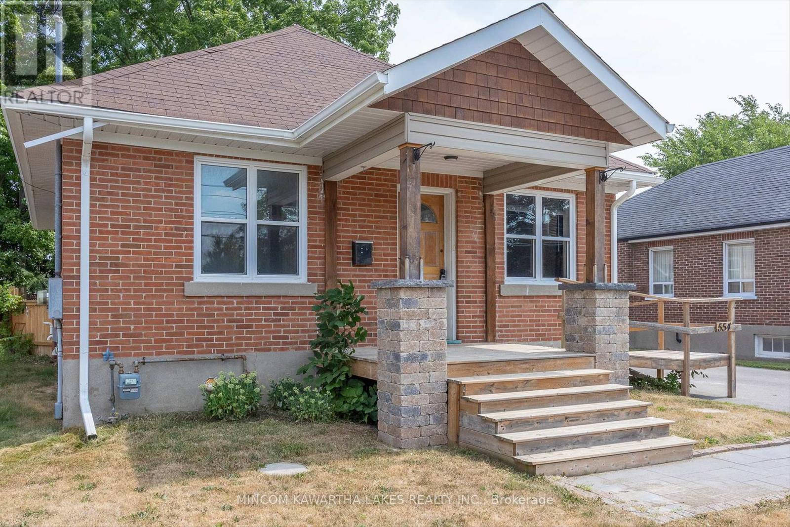 554 Monaghan Road, Peterborough South (West), Ontario  K9J 5H7 - Photo 2 - X12336898