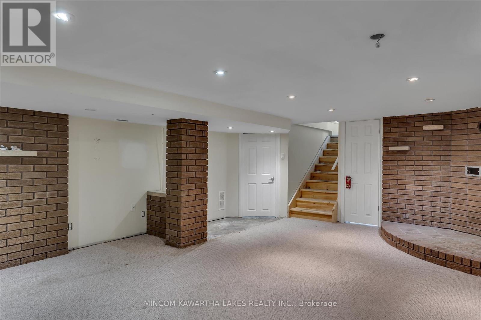 554 Monaghan Road, Peterborough South (West), Ontario  K9J 5H7 - Photo 23 - X12336898