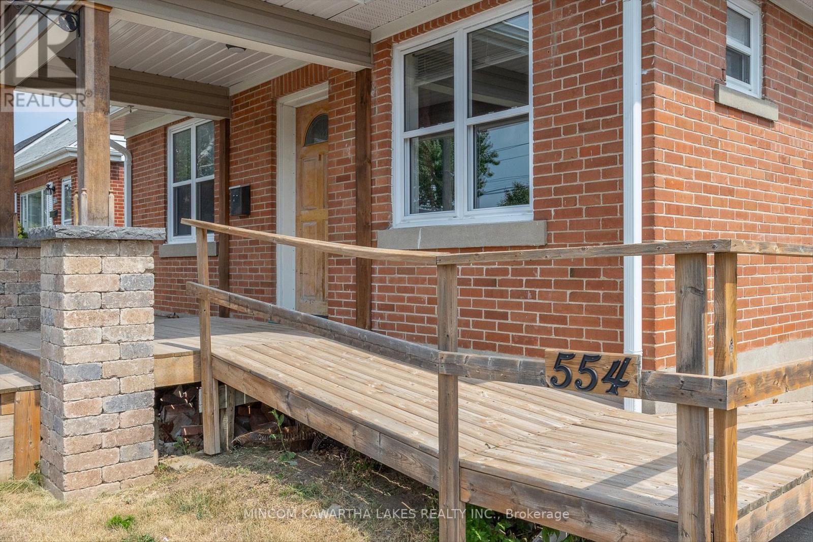 554 Monaghan Road, Peterborough South (West), Ontario  K9J 5H7 - Photo 4 - X12336898