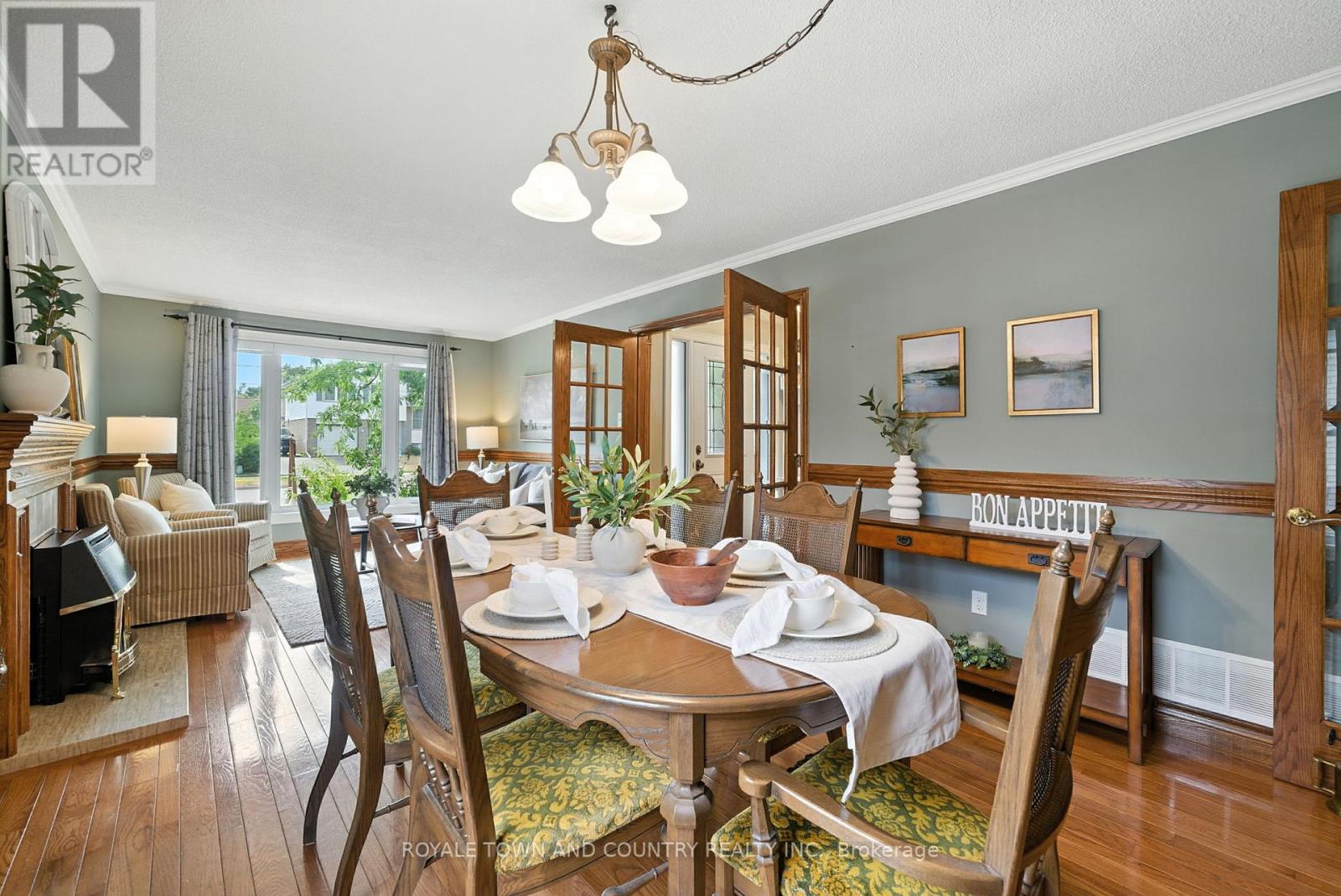3 Rogers Road, Kawartha Lakes (Lindsay), Ontario  K9V 5L1 - Photo 11 - X12336984