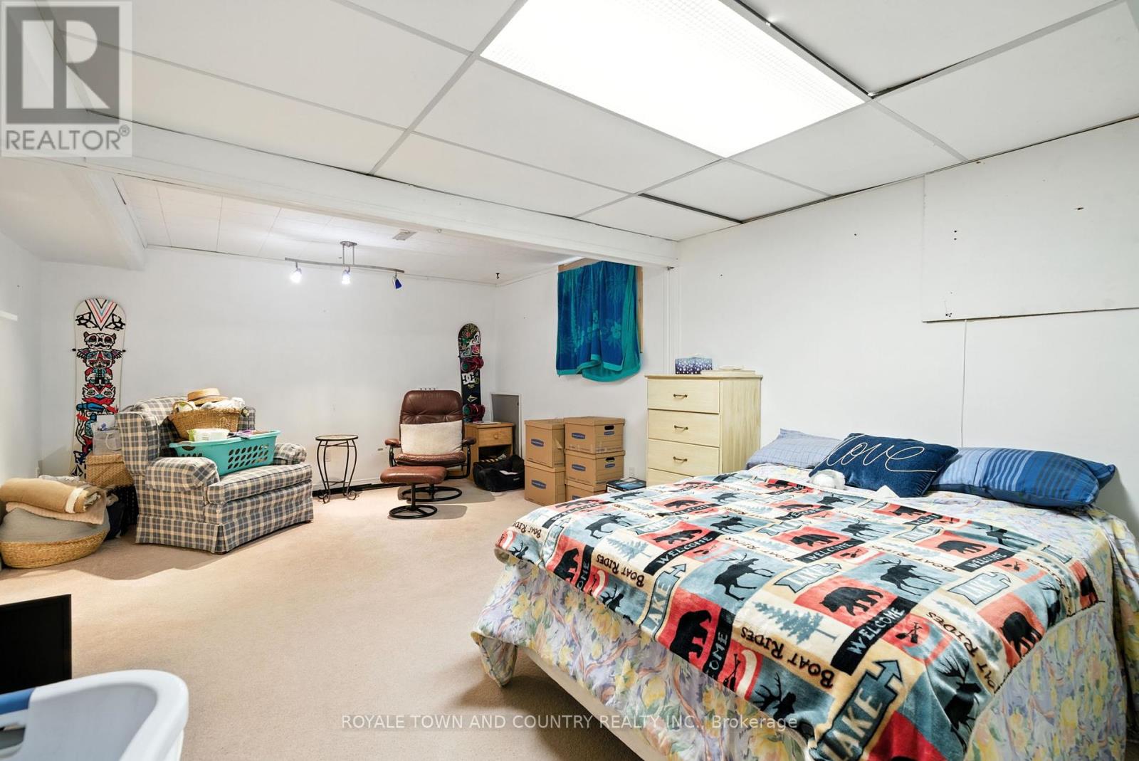 3 Rogers Road, Kawartha Lakes (Lindsay), Ontario  K9V 5L1 - Photo 34 - X12336984