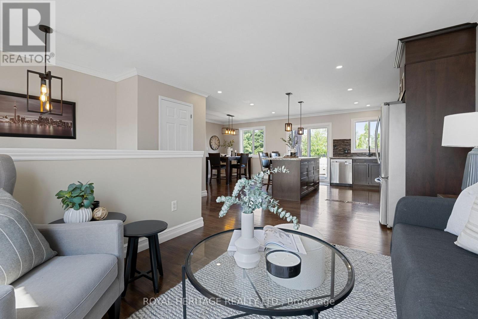 38 Mcgibbon Boulevard, Kawartha Lakes (Lindsay), Ontario  K9V 6G4 - Photo 10 - X12337122