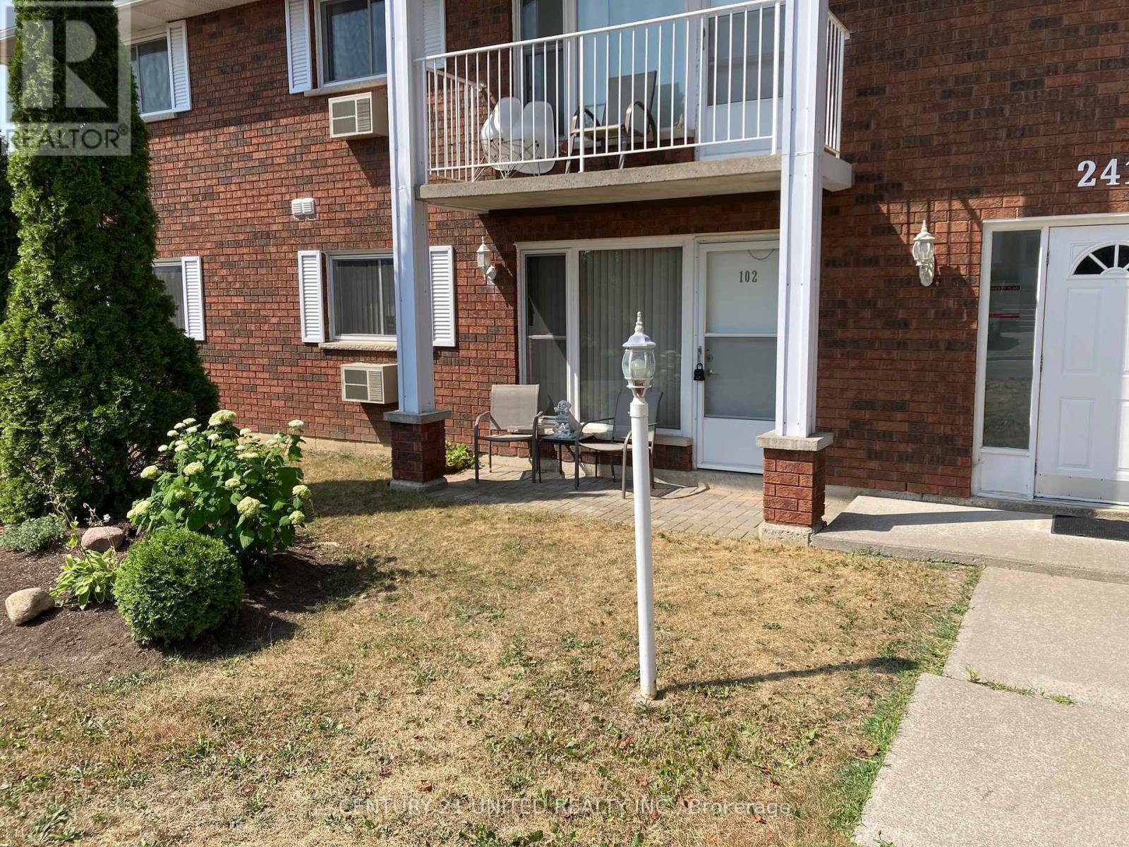102 - 2418 Mountland Drive, Peterborough West (Central), Ontario  K9K 2E2 - Photo 1 - X12337161
