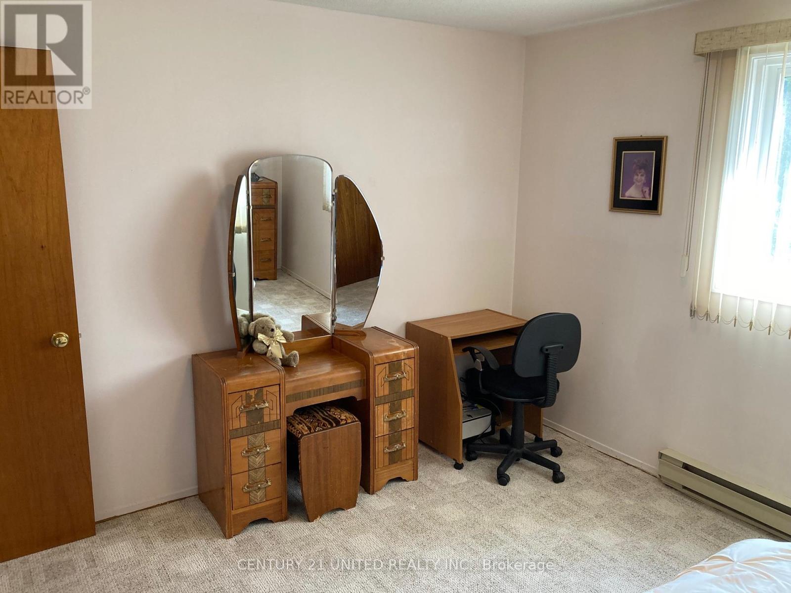 102 - 2418 Mountland Drive, Peterborough West (Central), Ontario  K9K 2E2 - Photo 11 - X12337161