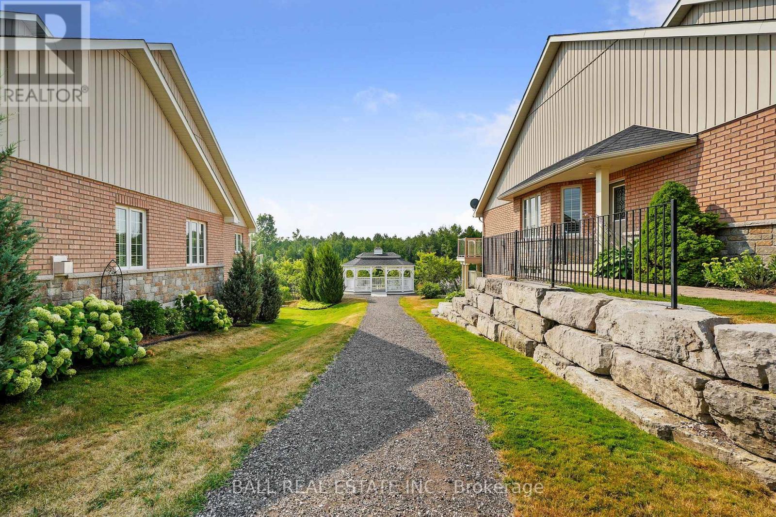 87 - 89 Village Crescent S, Peterborough West (South), Ontario  K9J 0A9 - Photo 39 - X12337338