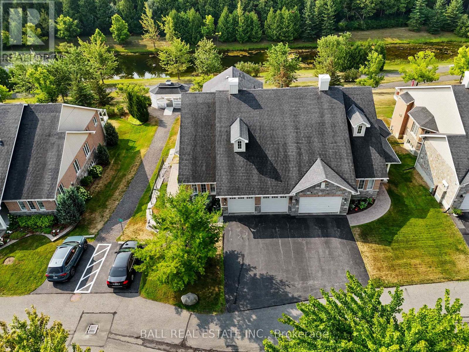 87 - 89 Village Crescent S, Peterborough West (South), Ontario  K9J 0A9 - Photo 6 - X12337338