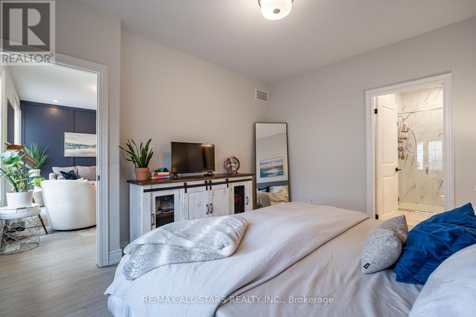 528 Macintosh Grove, Peterborough North (North), Ontario  K9H 0K1 - Photo 15 - X12337340
