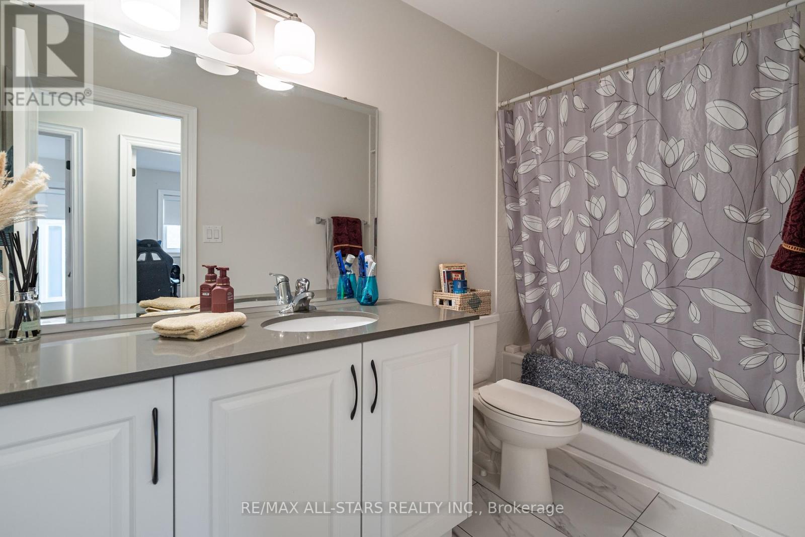 528 Macintosh Grove, Peterborough North (North), Ontario  K9H 0K1 - Photo 23 - X12337340