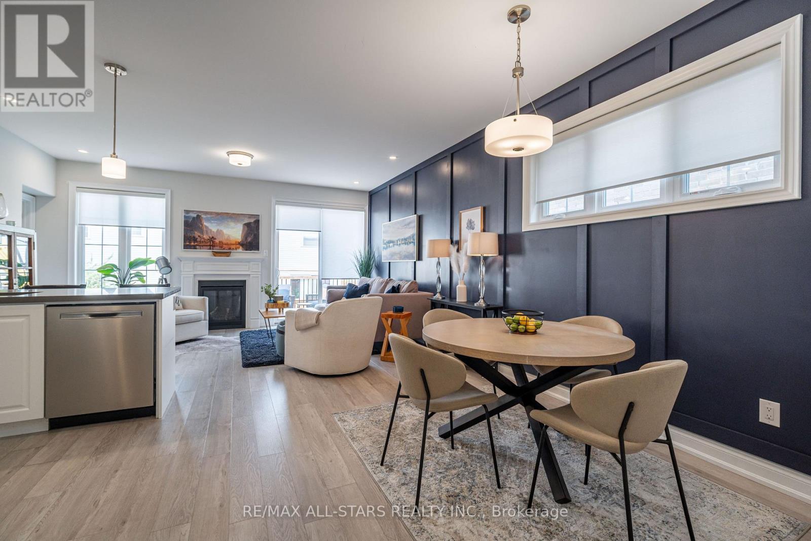 528 Macintosh Grove, Peterborough North (North), Ontario  K9H 0K1 - Photo 4 - X12337340