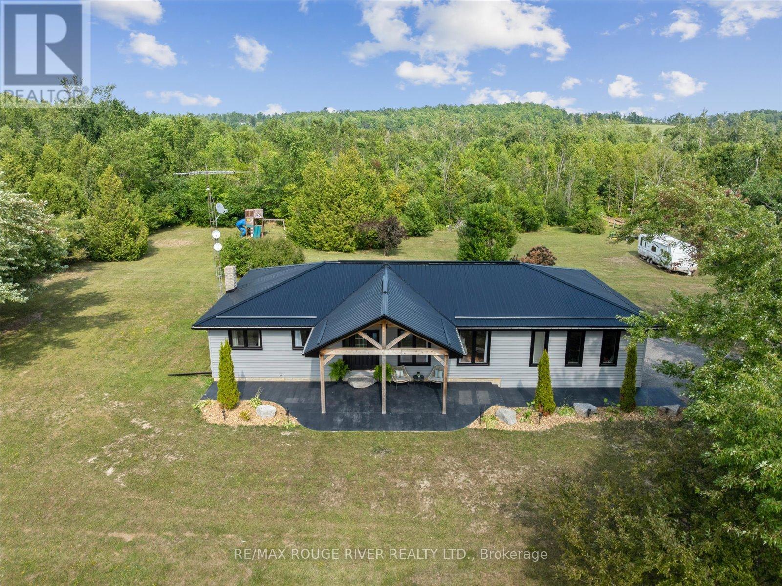 2064 Darling Crescent, Cavan Monaghan (Cavan Twp), Ontario  L0A 1C0 - Photo 1 - X12337325