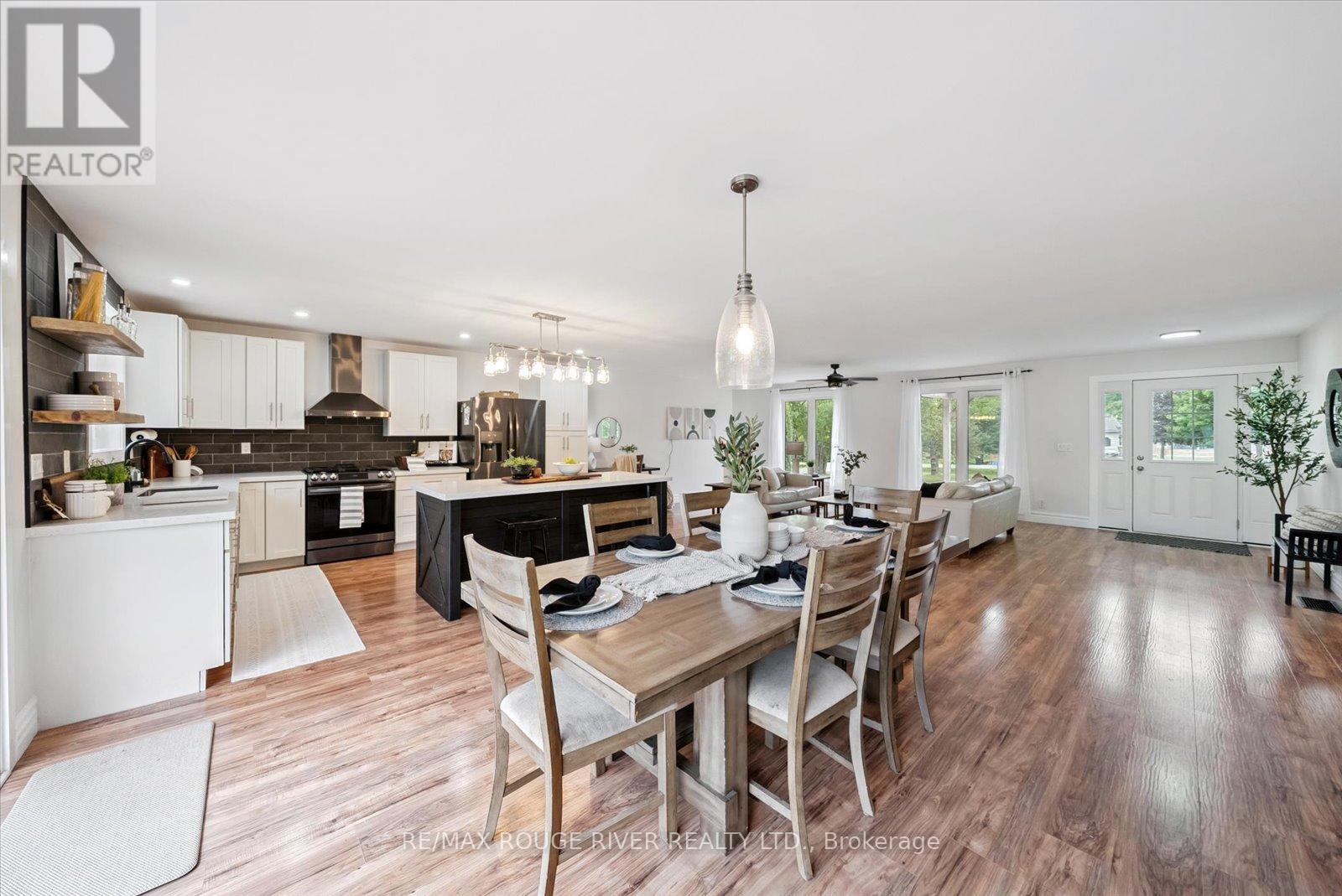 2064 Darling Crescent, Cavan Monaghan (Cavan Twp), Ontario  L0A 1C0 - Photo 15 - X12337325
