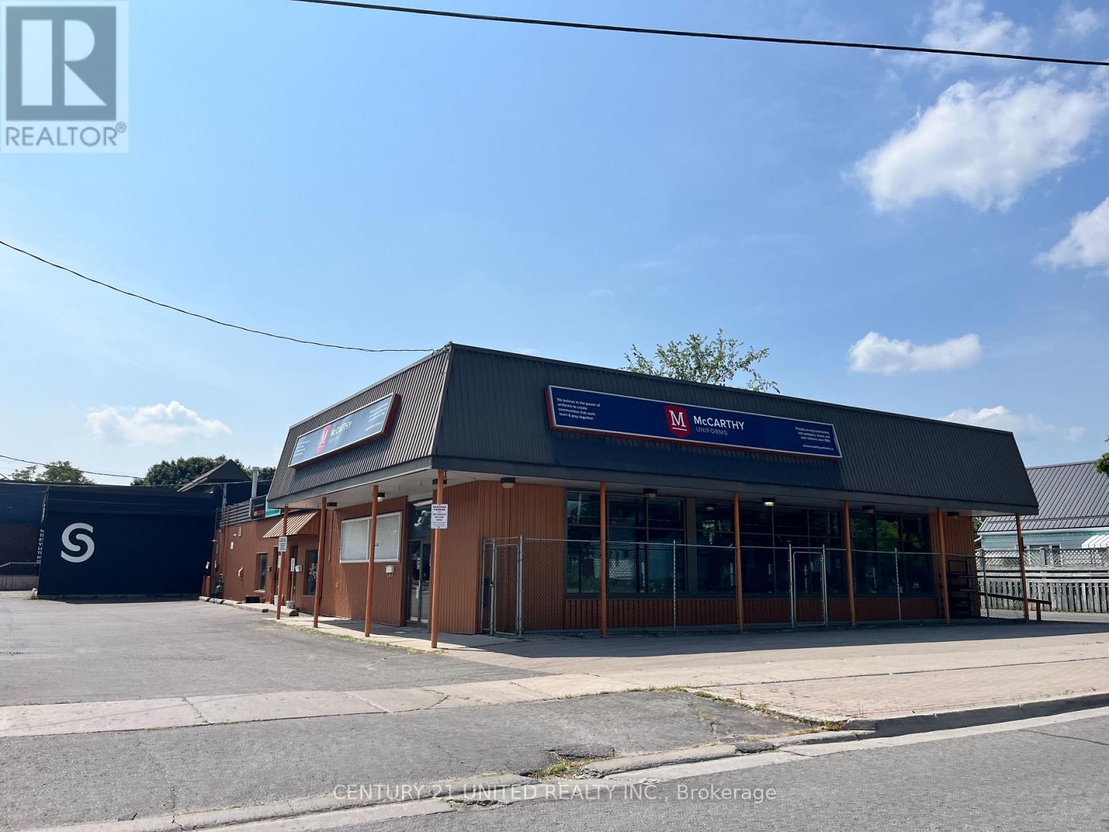 733 Park Street S, Peterborough South (West), Ontario  K9J 3T3 - Photo 3 - X12337582